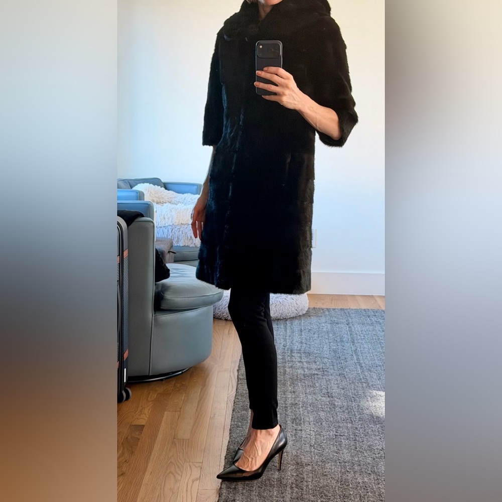 NEW WITH TAGS Black Mink Fur Coat | Hooded | Detachable Sleeves | XS